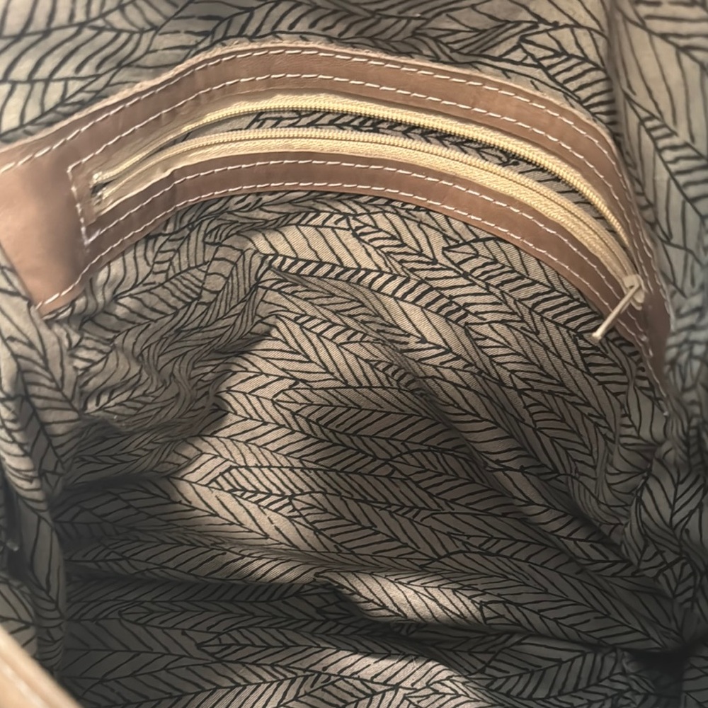 Maya Moon Designs Luxury Leather Goods convertible crossbody bag “Gordo” - Picture 10 of 16